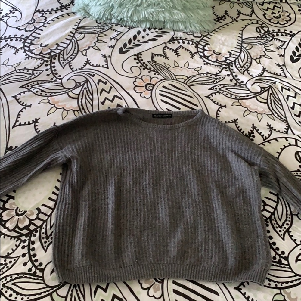 Brandy Melville Ollie Sweater